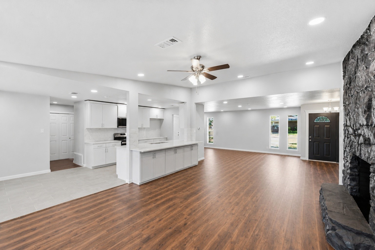 1917 Toplea Drive Euless TX 76040