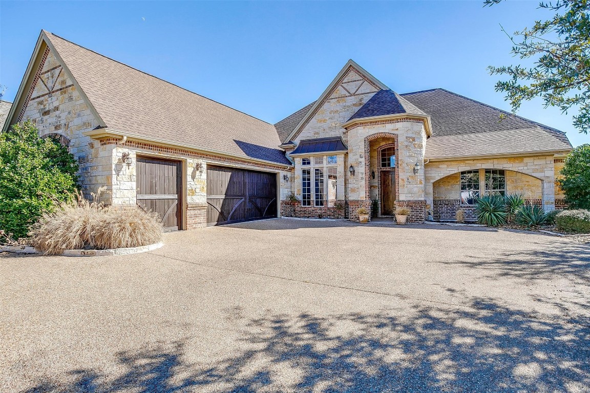 2309 Vienna Drive Granbury TX 76048