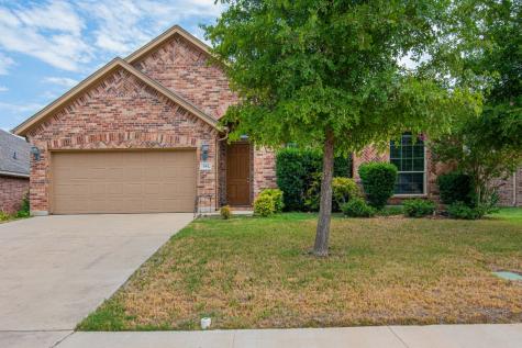 341 Lottie Lane Saginaw TX 76179
