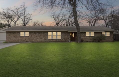 2614 Newton Circle E Irving TX 75062