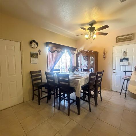 2420 Seevers Avenue Dallas TX 75216