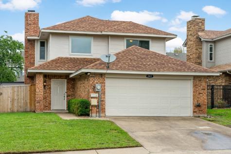 2807 Country Villa Circle Carrollton TX 75006