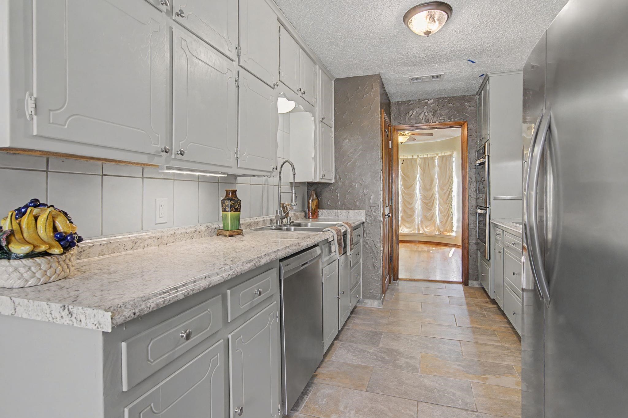 604 Baker Drive Hurst TX 76054