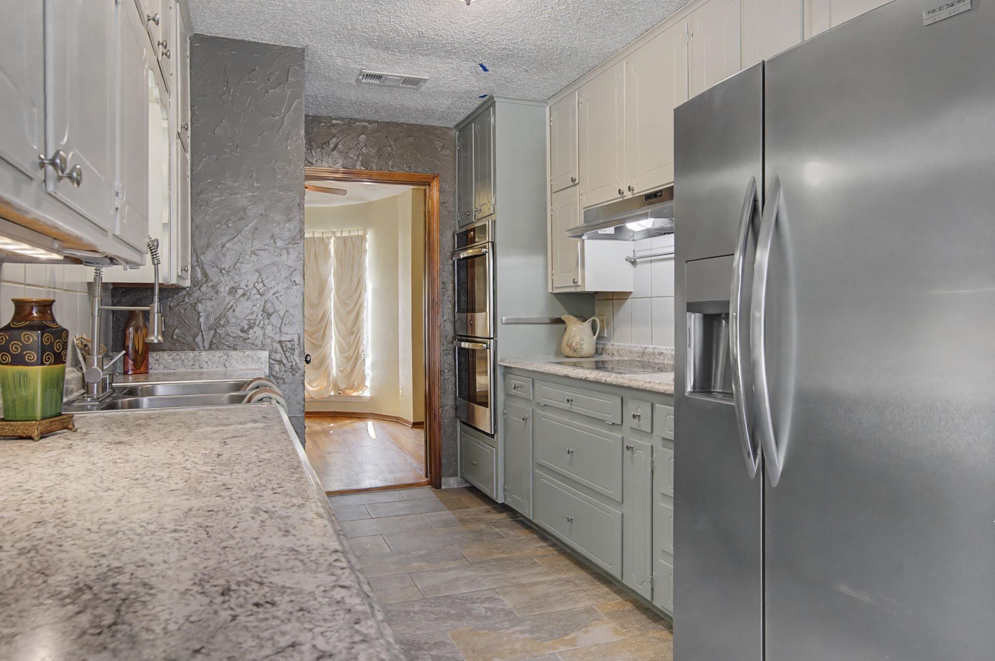 604 Baker Drive Hurst TX 76054