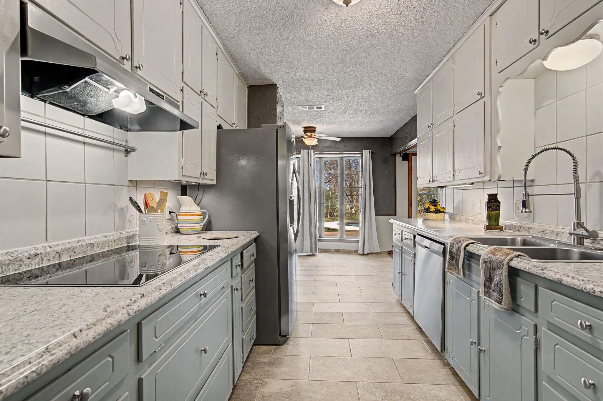 604 Baker Drive Hurst TX 76054
