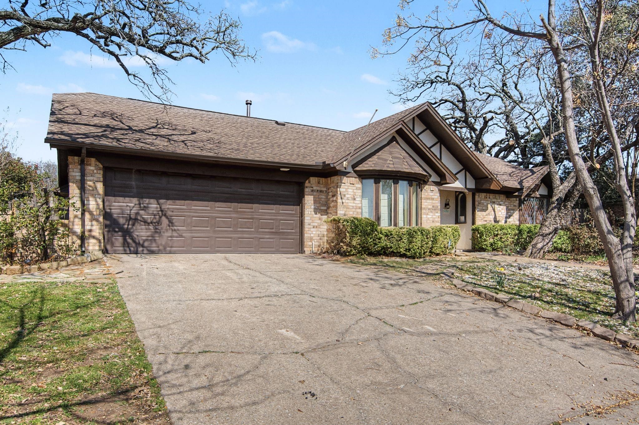604 Baker Drive Hurst TX 76054