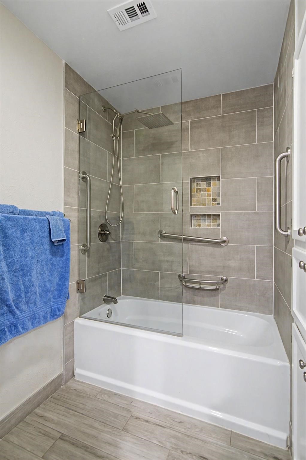 604 Baker Drive Hurst TX 76054