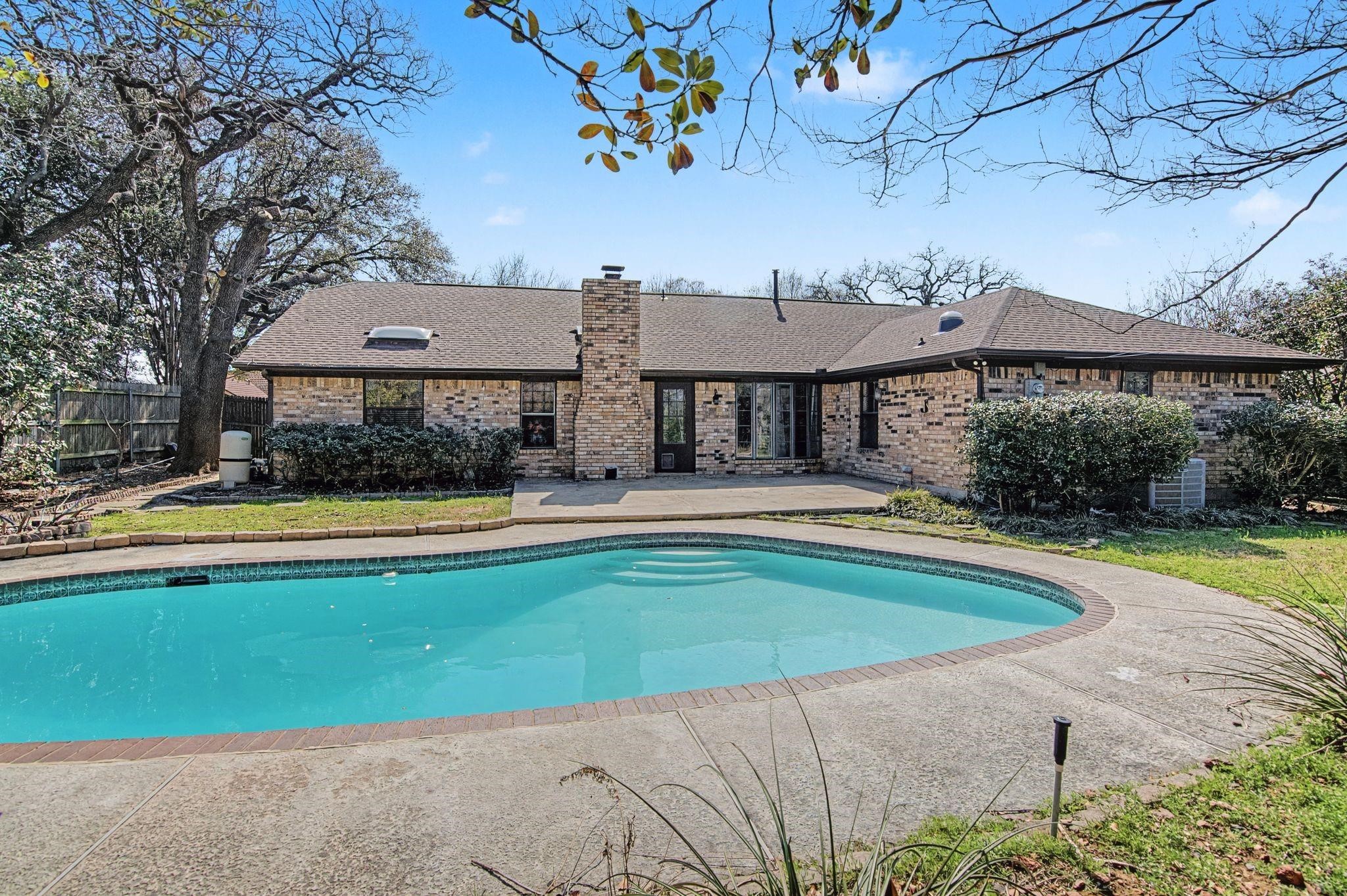 604 Baker Drive Hurst TX 76054