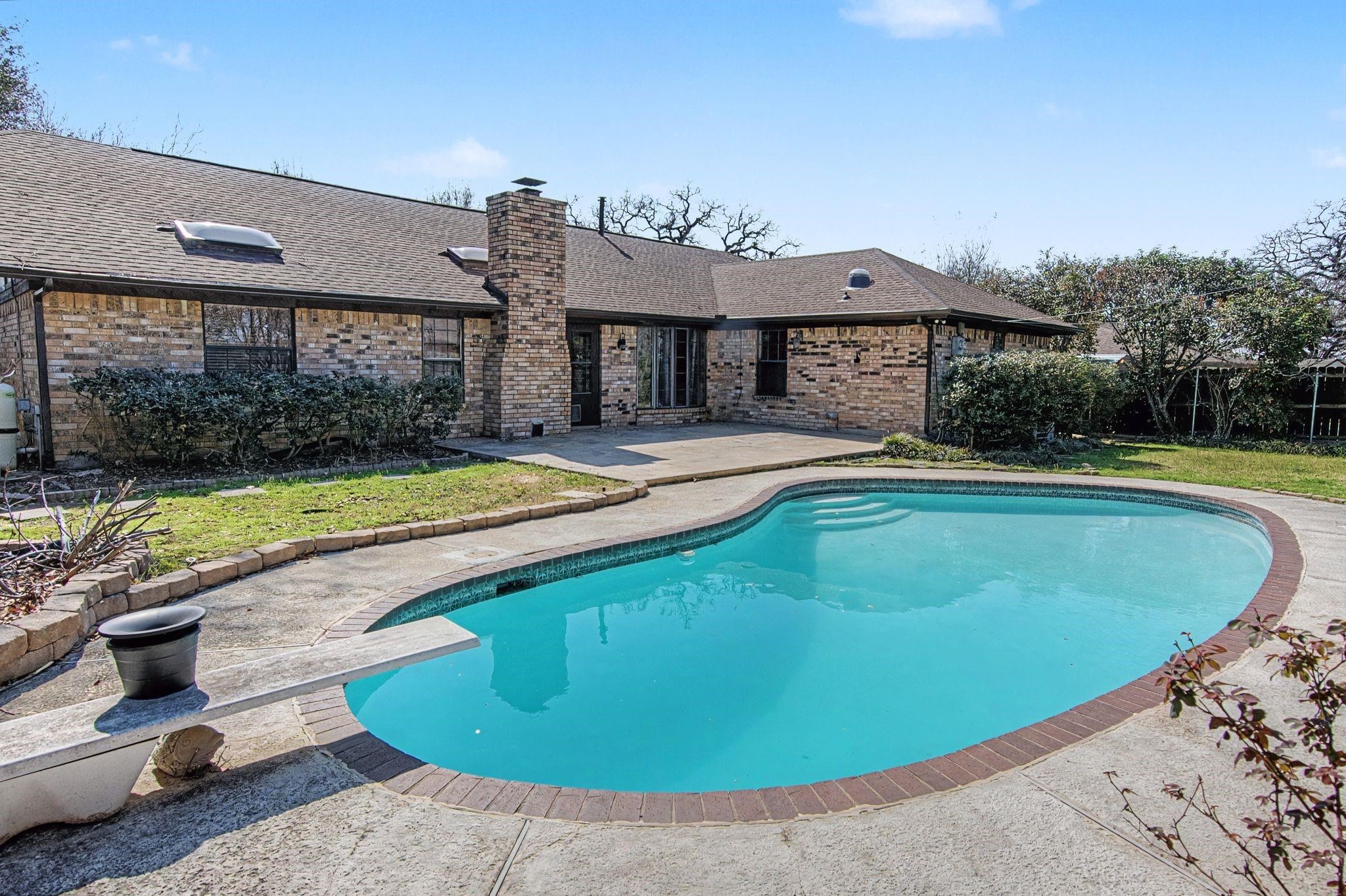 604 Baker Drive Hurst TX 76054