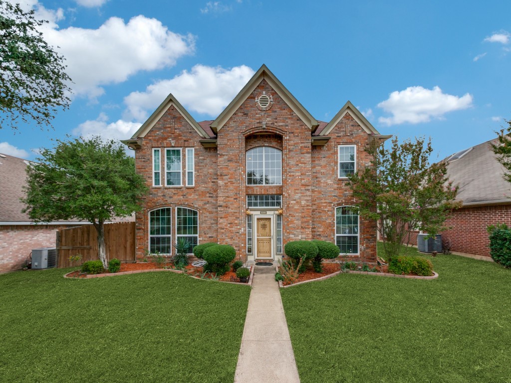 2306 Edinburgh Way Garland TX 75040