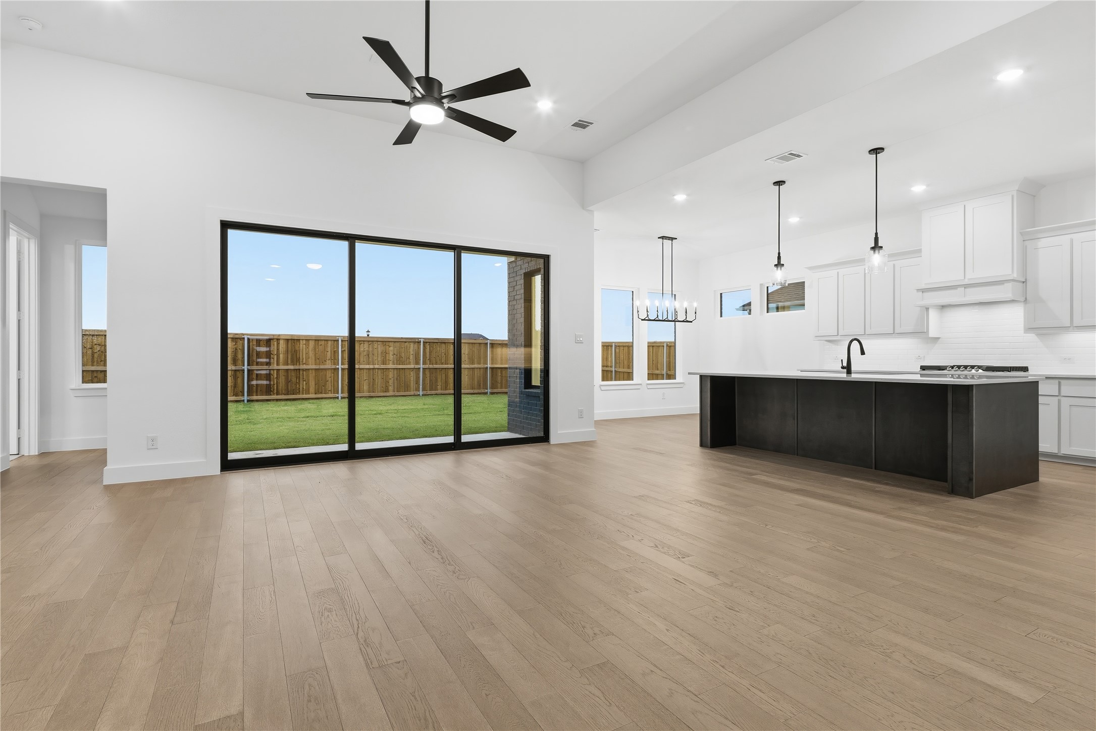 1653 Cedar Elm Way Burleson TX 76028
