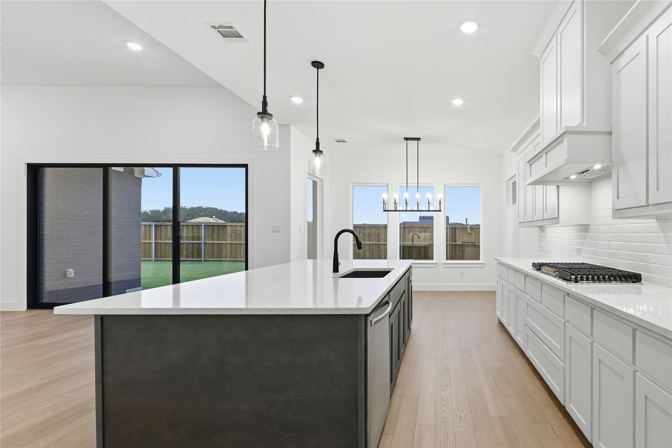 1653 Cedar Elm Way Burleson TX 76028