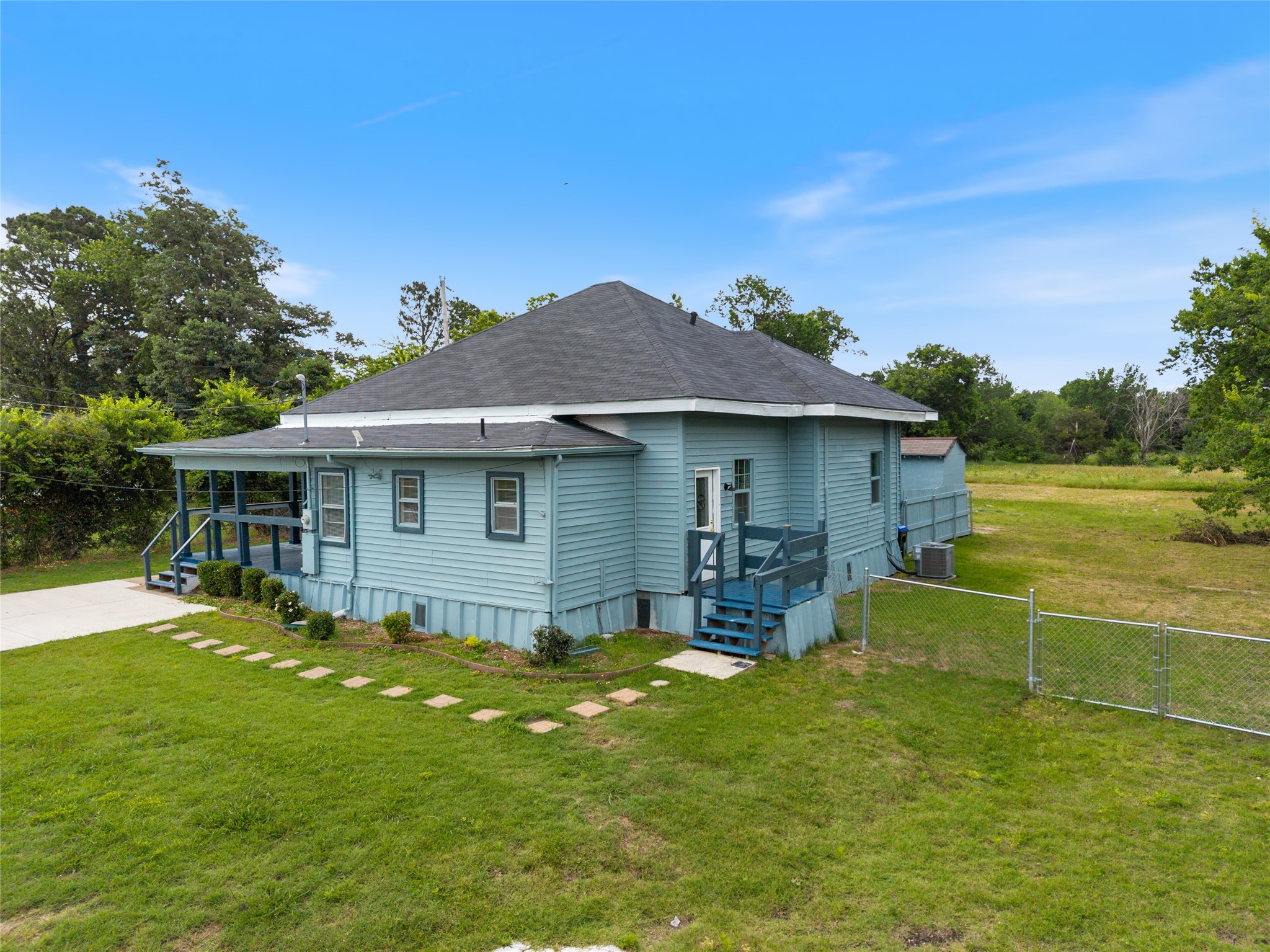 4305 Templeton Street Greenville TX 75401
