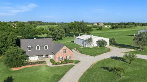 492 County Road 4387 Decatur TX 76234