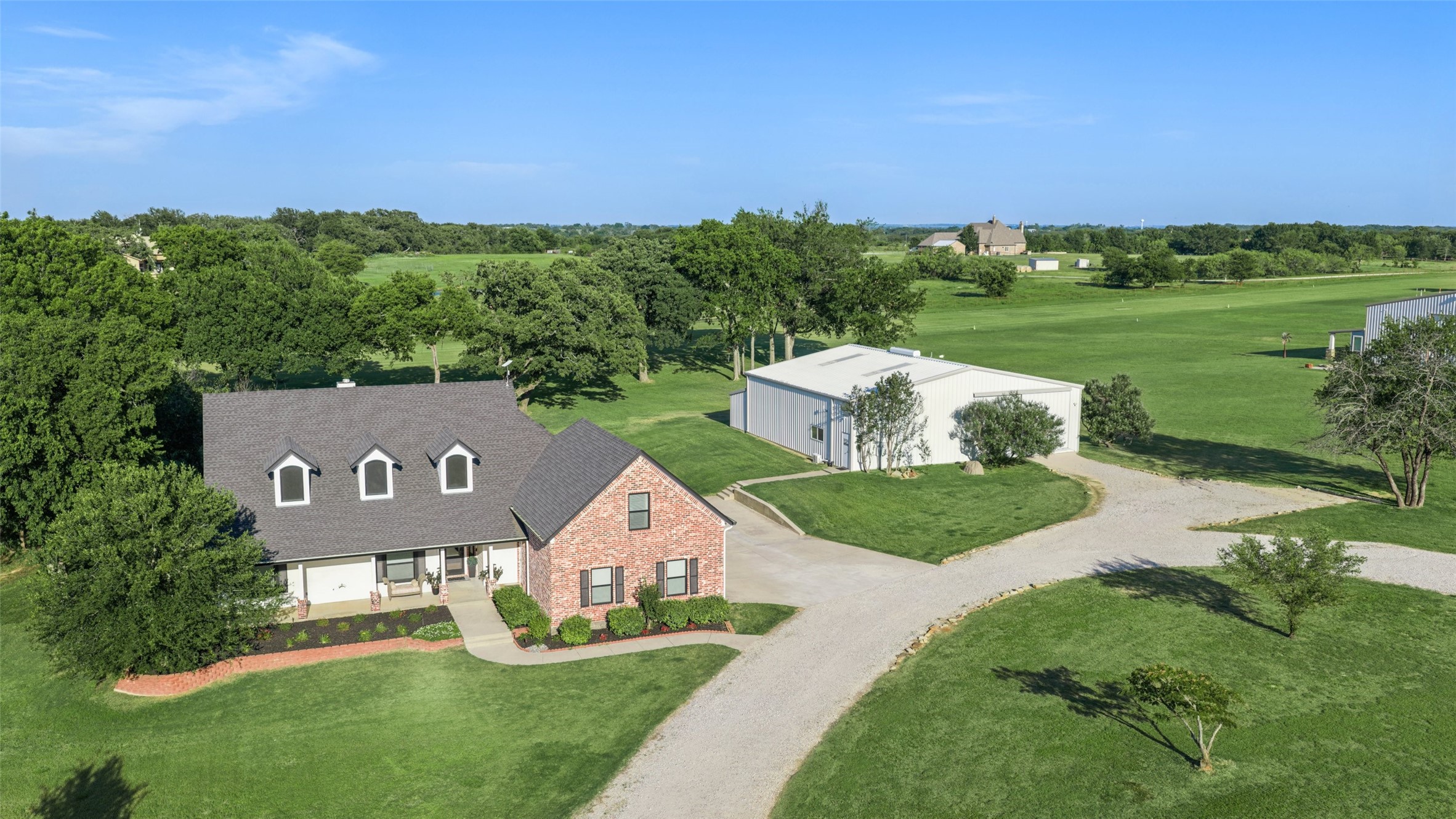492 County Road 4387 Decatur TX 76234