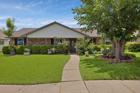 522 Caravaca Drive Garland TX 75043