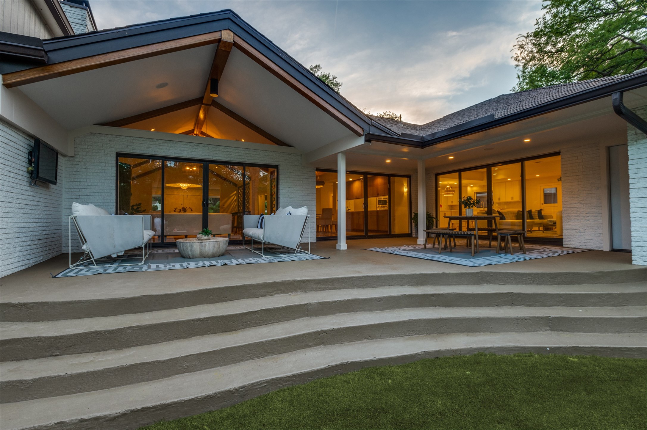 7239 S Janmar Court Dallas TX 75230
