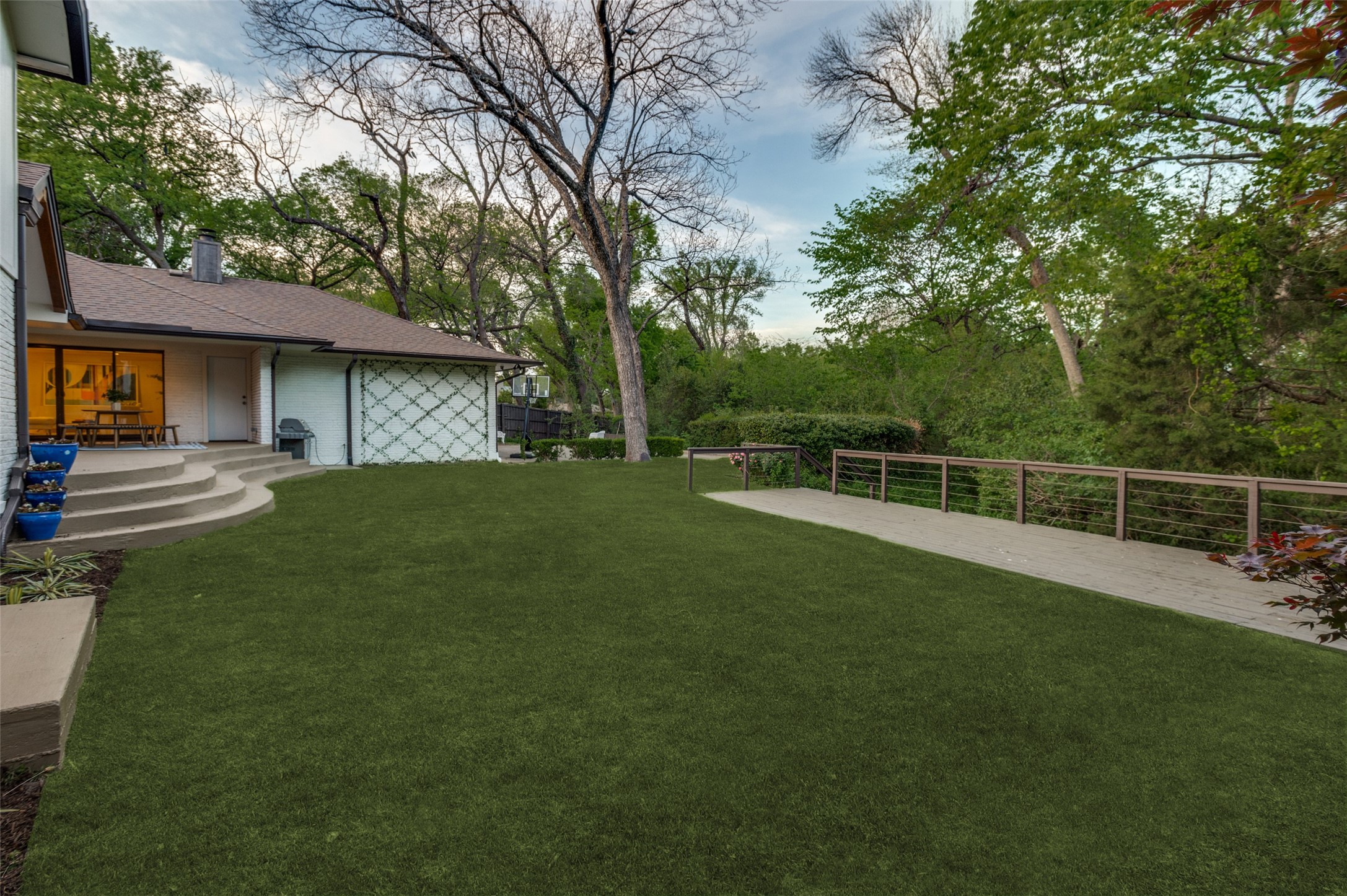 7239 S Janmar Court Dallas TX 75230