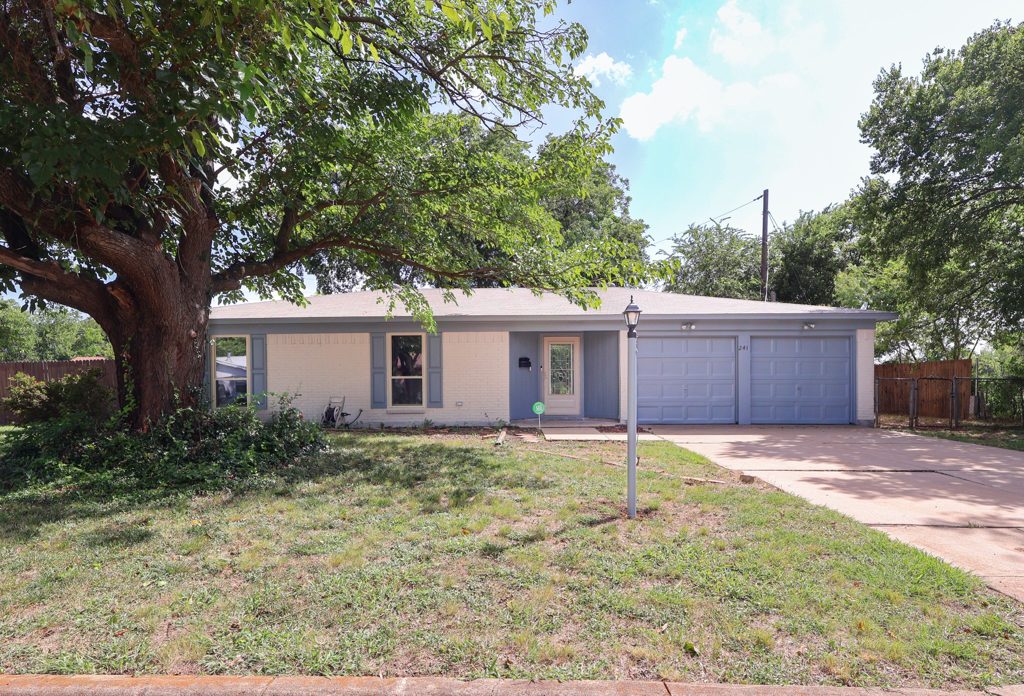 241 Berkshire Lane Fort Worth TX 76134