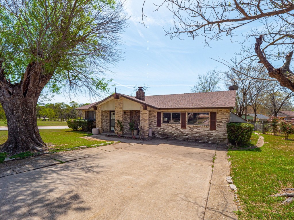 4636 Wisteria Street Dallas TX 75211