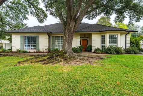 202 Tanglewood Street Athens TX 75751