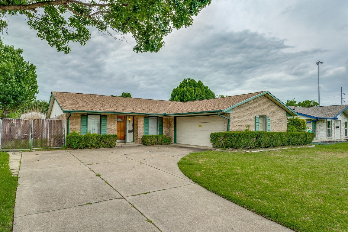1102 Park East Drive Garland TX 75043