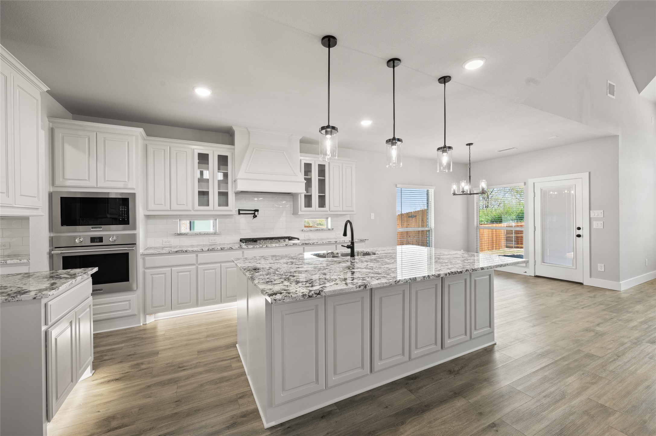 604 S Hidden Lakes Drive Desoto TX 75115