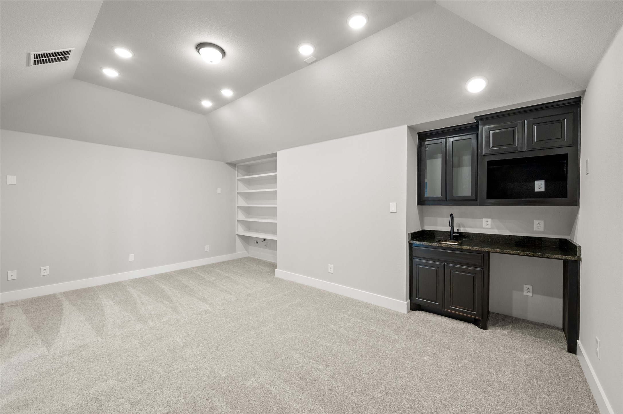604 S Hidden Lakes Drive Desoto TX 75115