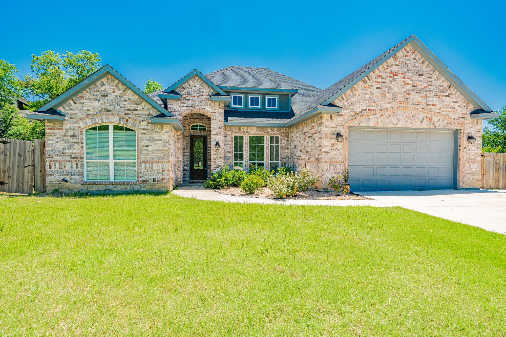 1726 Knob Hill Court Cedar Hill TX 75104