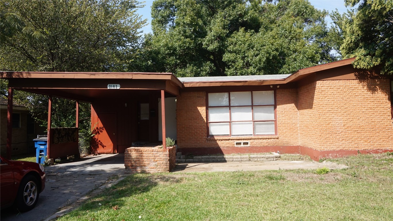 2103 Tolosa Drive Dallas TX 75228
