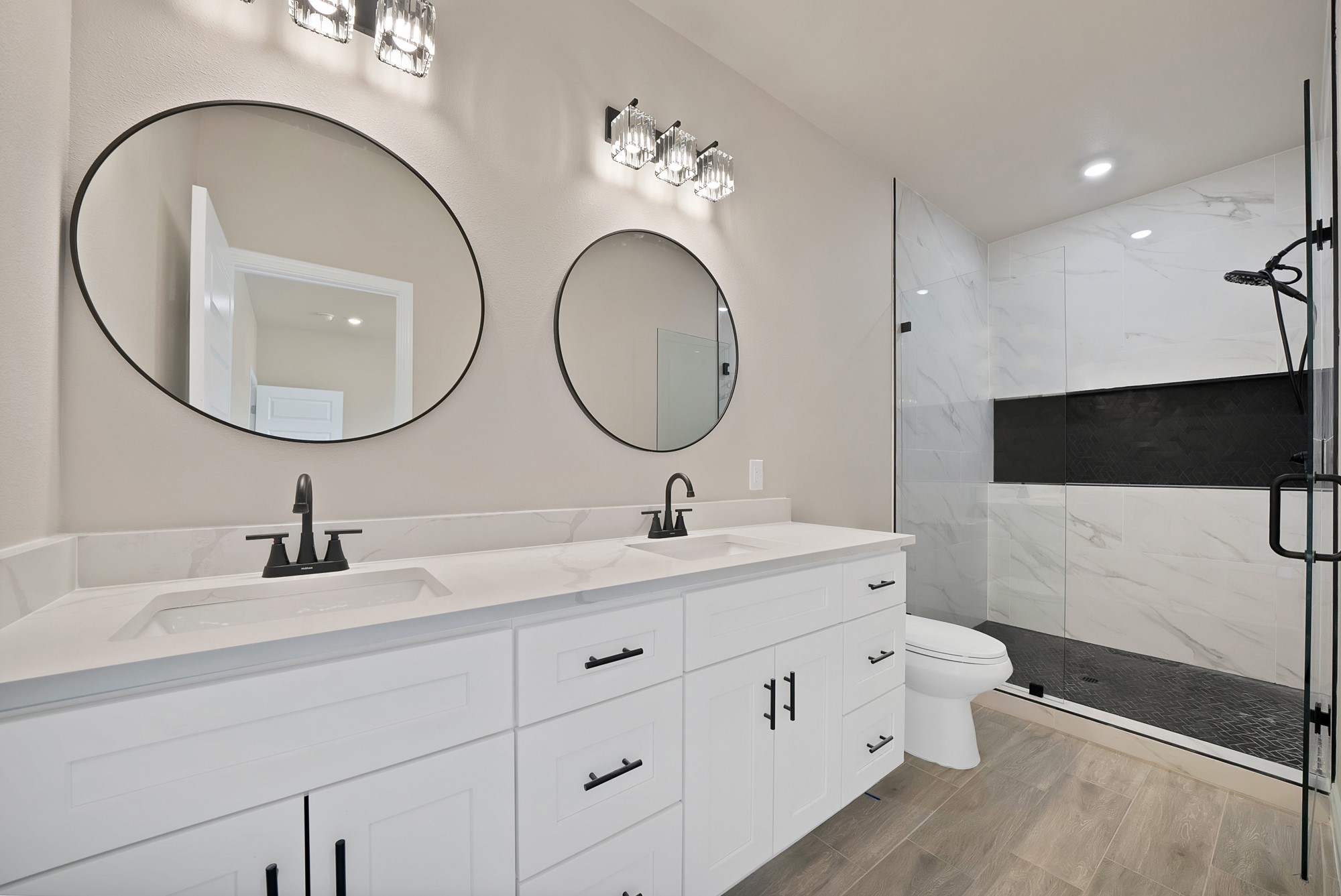 2513 Austin Court Granbury TX 76048