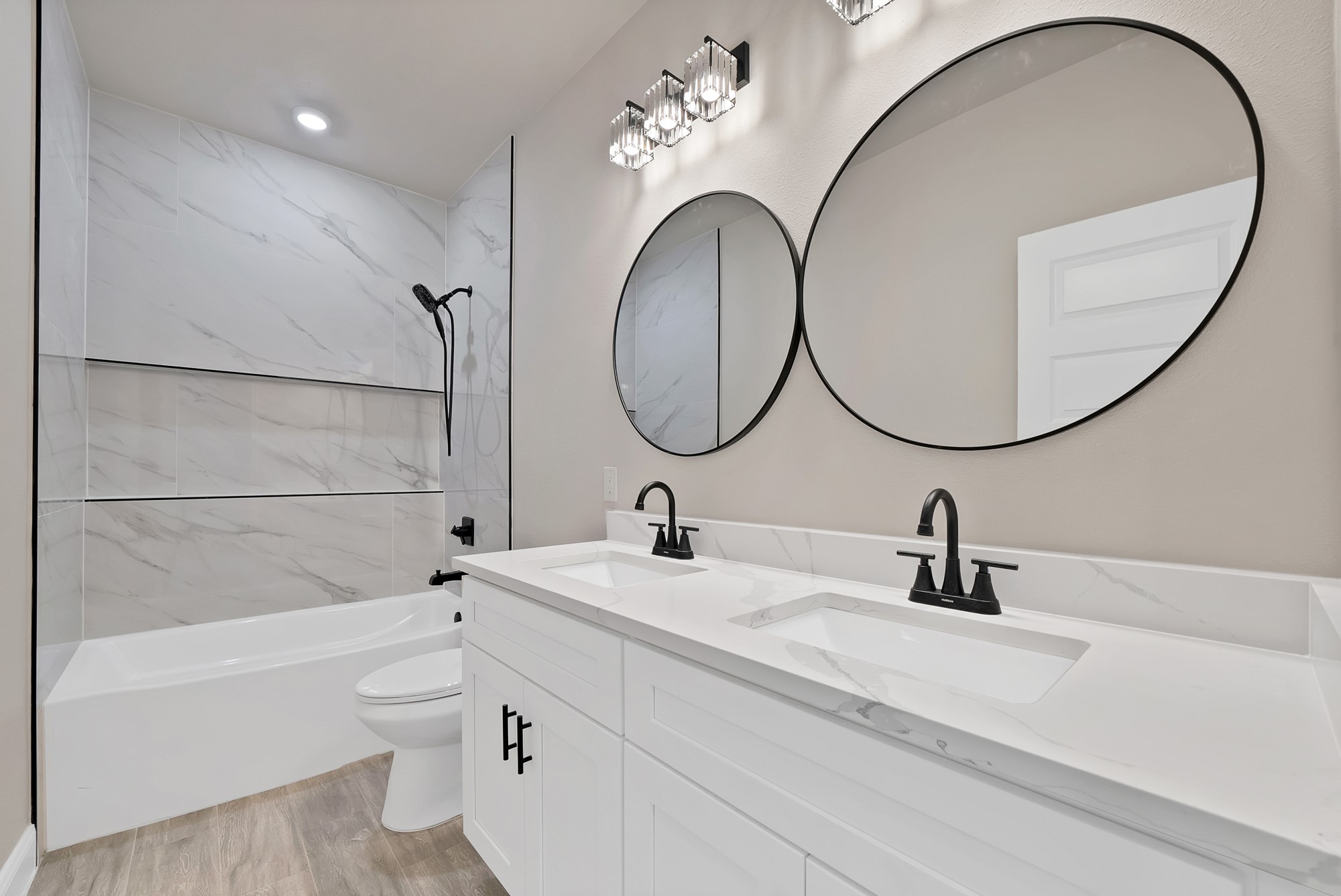 2513 Austin Court Granbury TX 76048