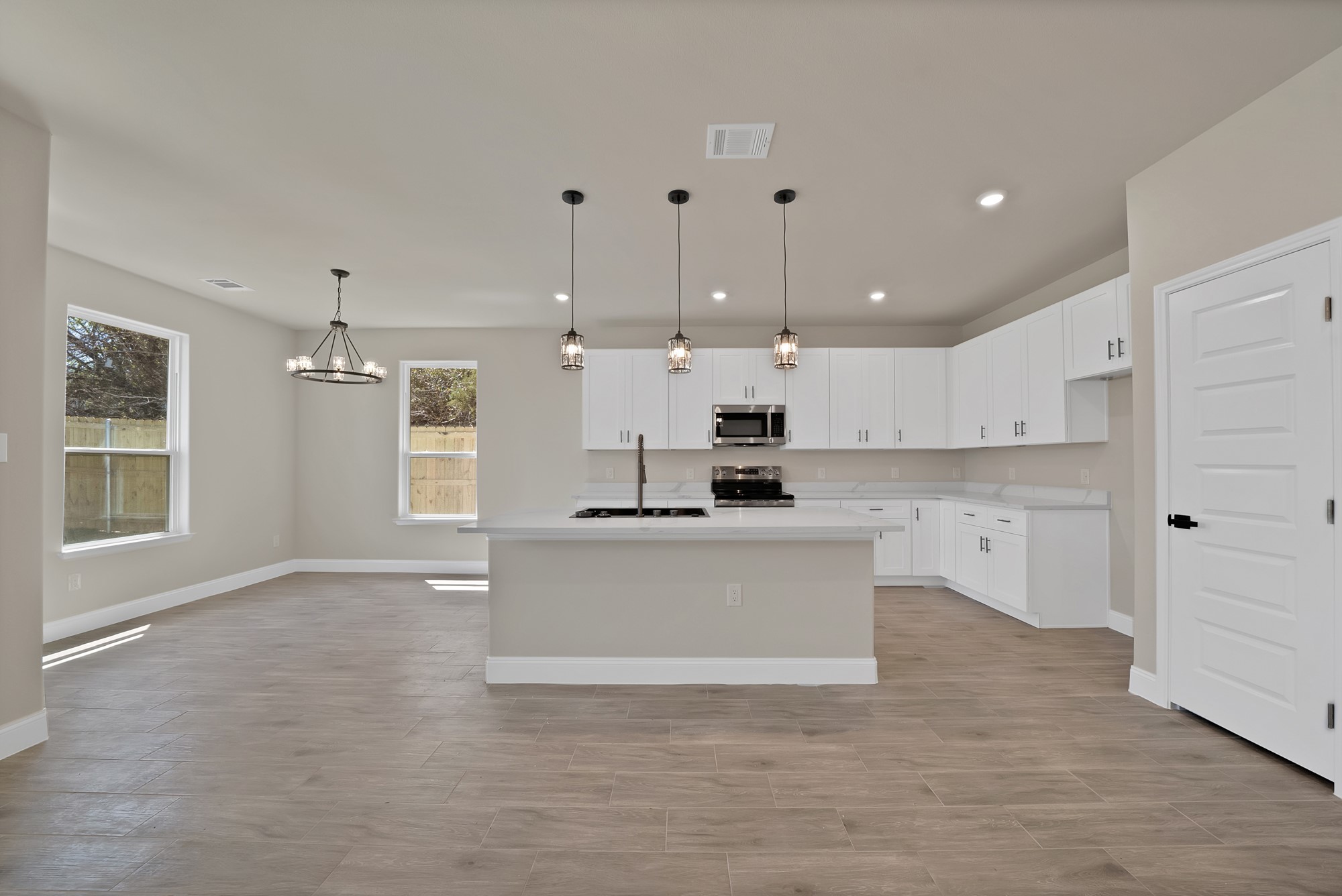 2513 Austin Court Granbury TX 76048