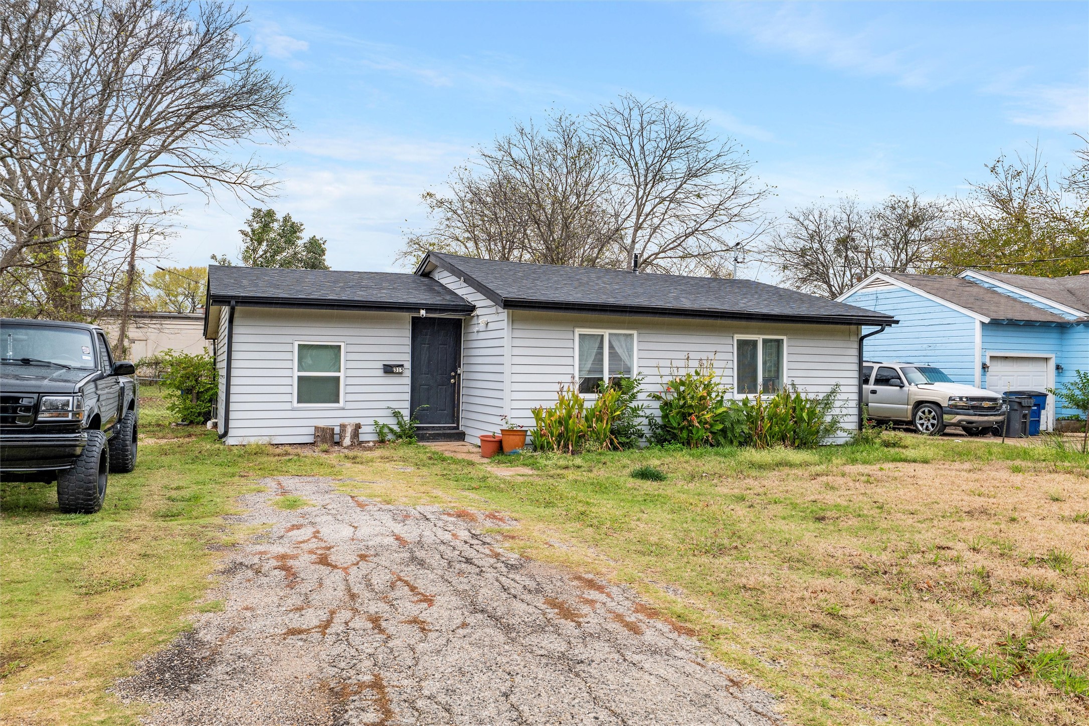 315 Rea Avenue Lancaster TX 75146
