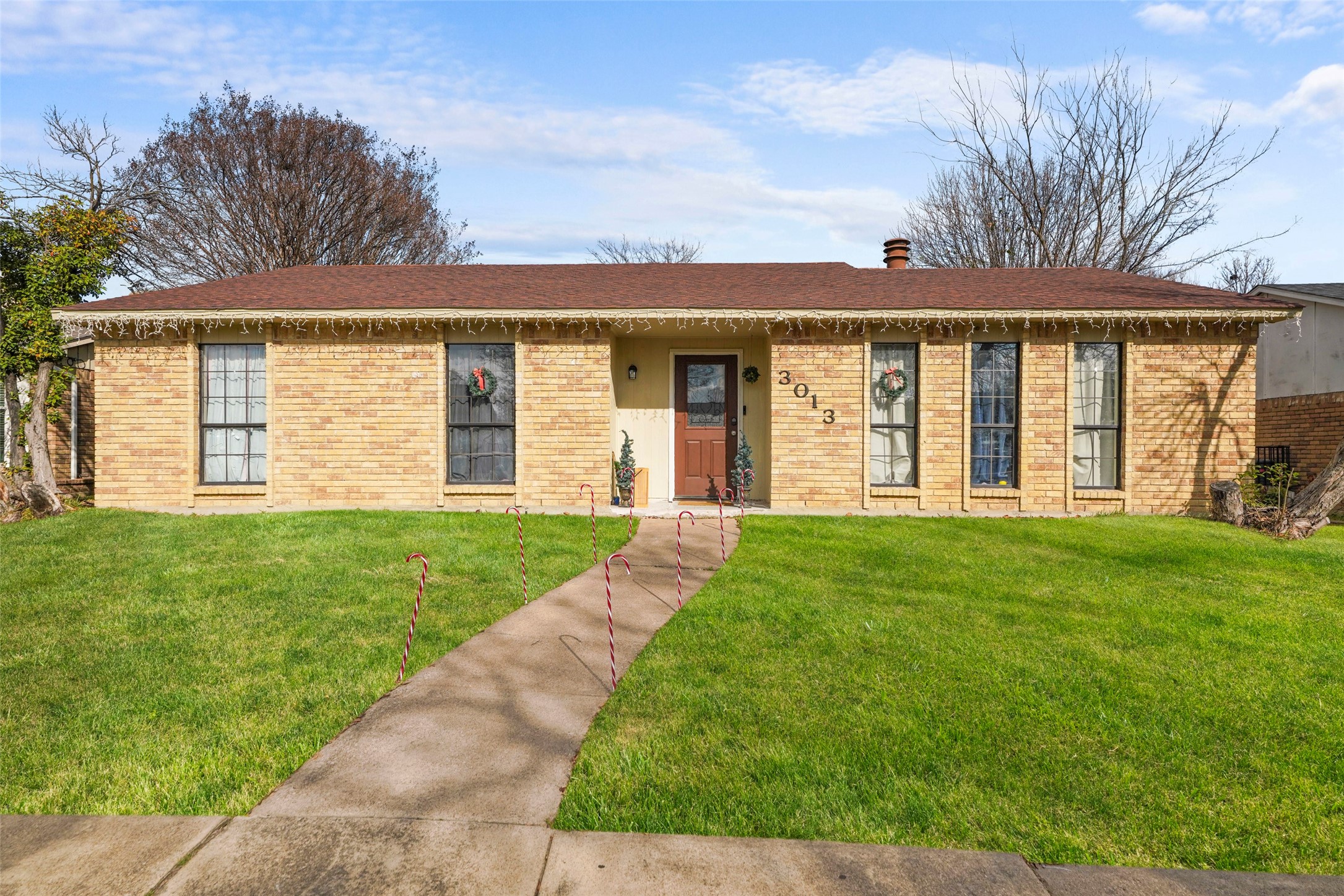 3013 Villa Sur Trail Dallas TX 75228