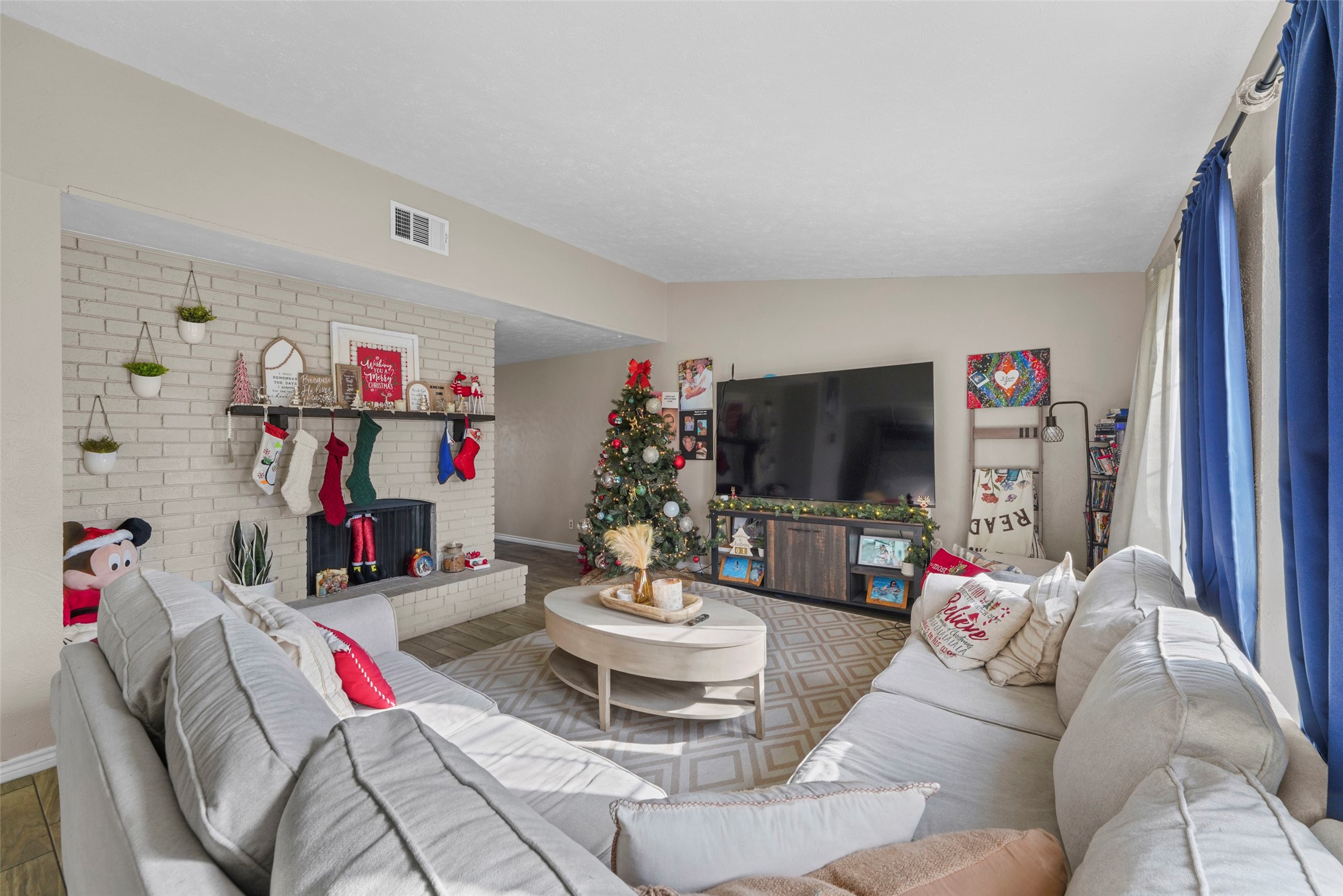 3013 Villa Sur Trail Dallas TX 75228