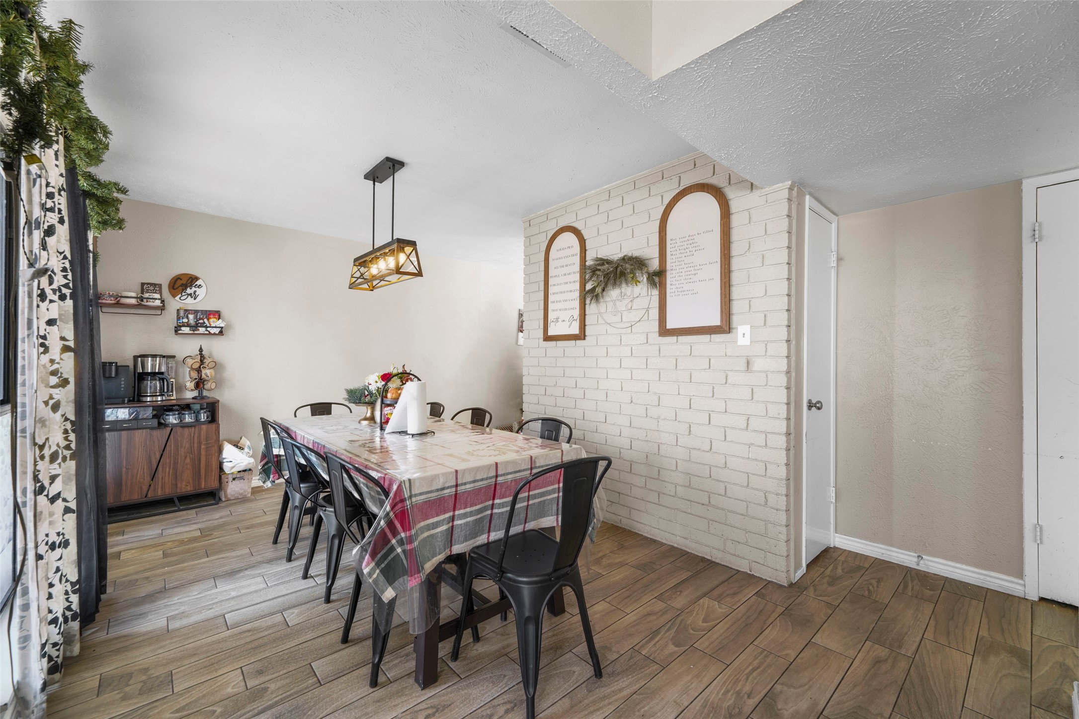 3013 Villa Sur Trail Dallas TX 75228