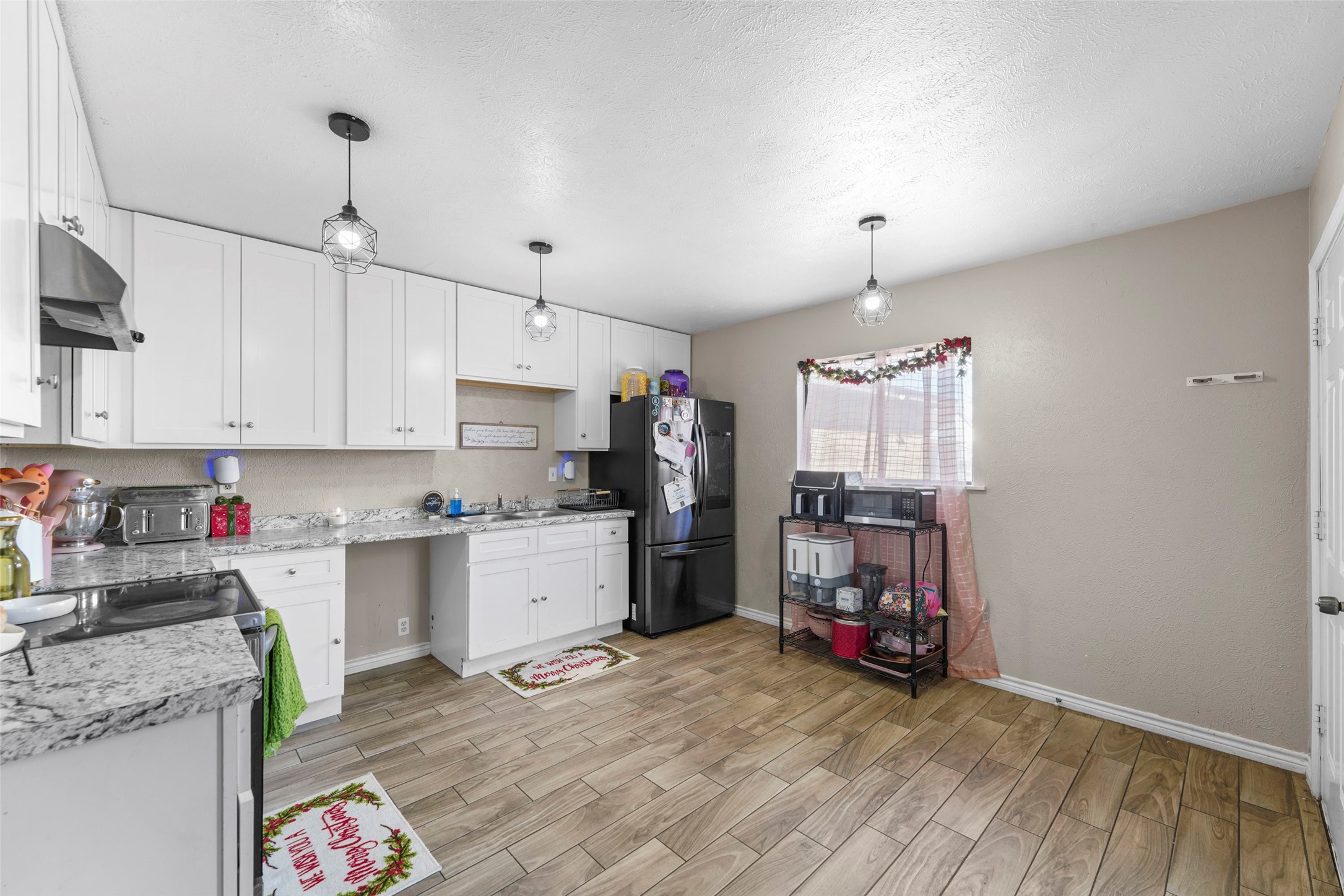 3013 Villa Sur Trail Dallas TX 75228