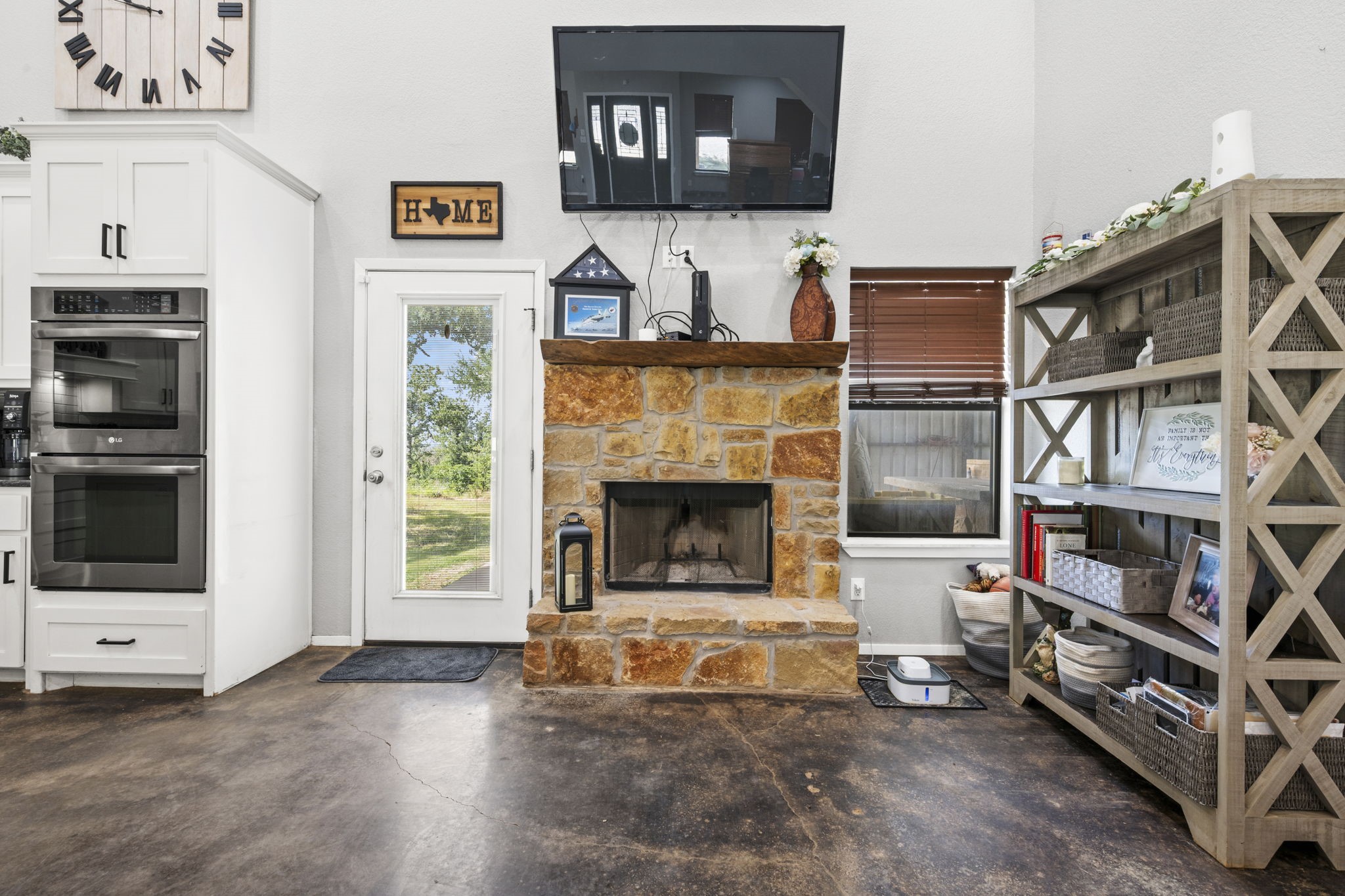 146 Julie Drive Mineral Wells TX 76067