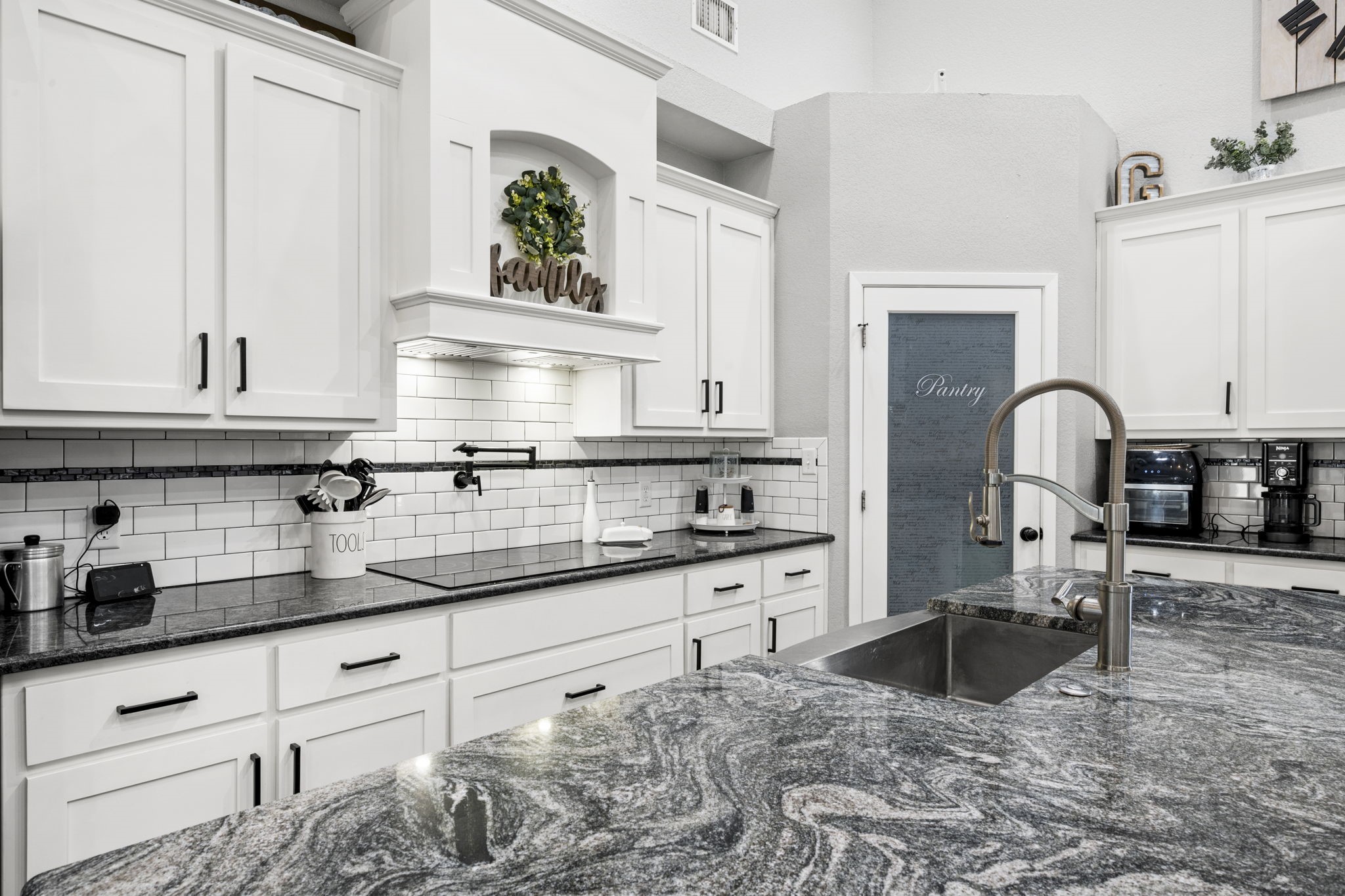 146 Julie Drive Mineral Wells TX 76067