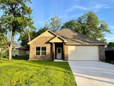 105 E Buck Street Ennis TX 75119