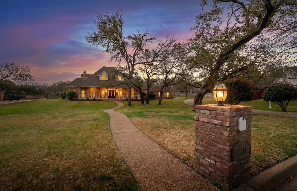 3111 Rockbridge Road Waco TX 76657