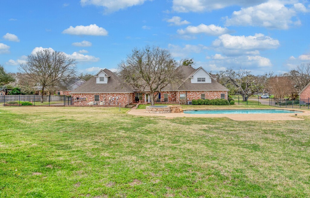 3111 Rockbridge Road Waco TX 76657
