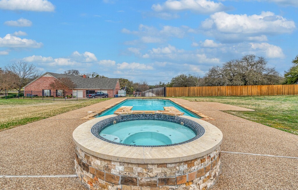 3111 Rockbridge Road Waco TX 76657