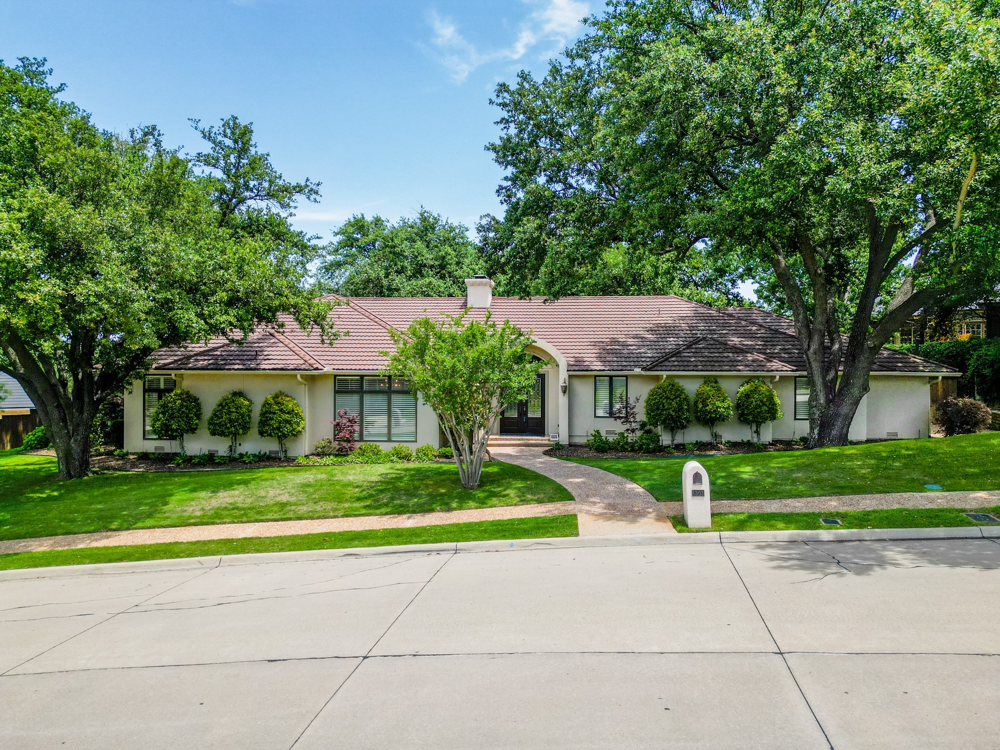1303 Cottonwood Valley Circle N Irving TX 75038