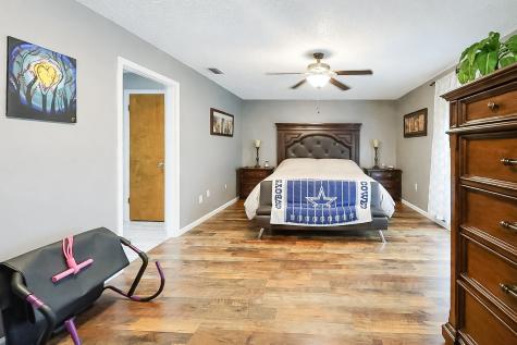 4905 Willowhaven Circle Garland TX 75043