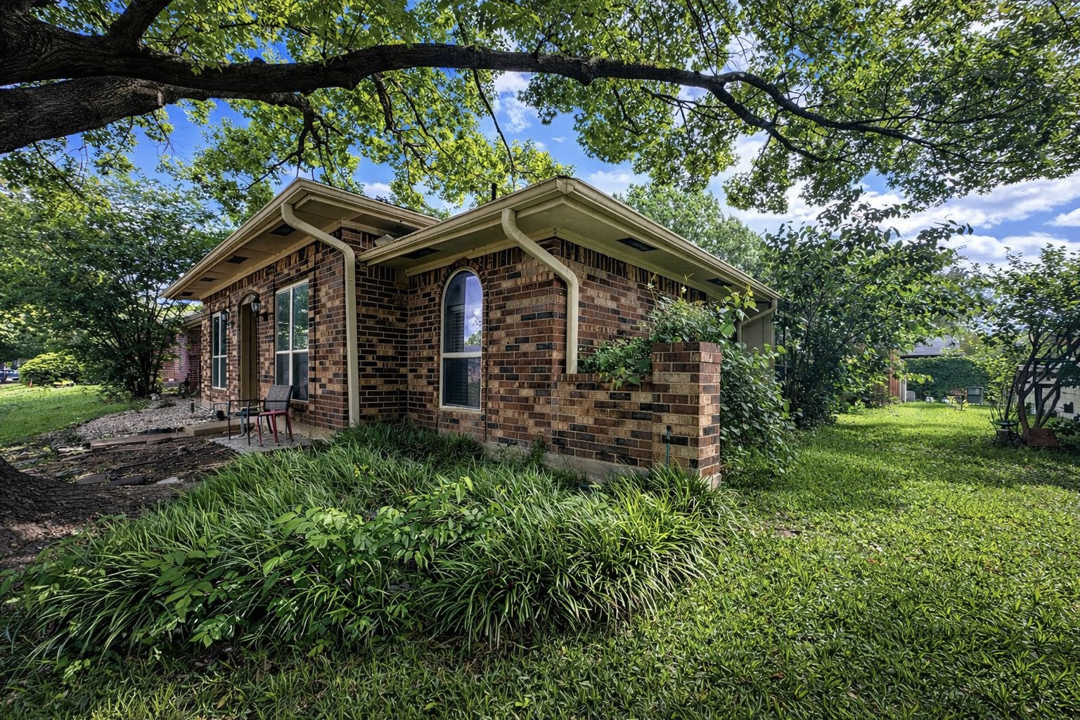 4905 Willowhaven Circle Garland TX 75043