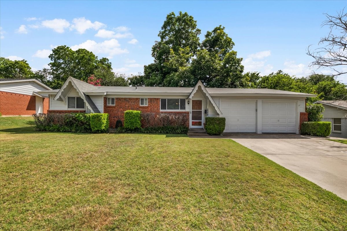 4508 Roxie Street Haltom City TX 76117