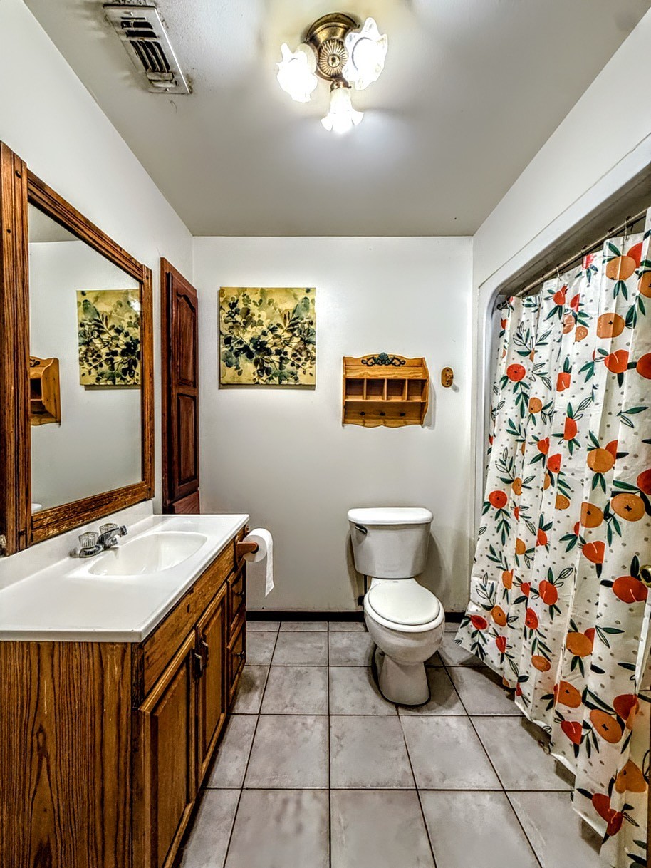 140 Pecan Street Blossom TX 75416