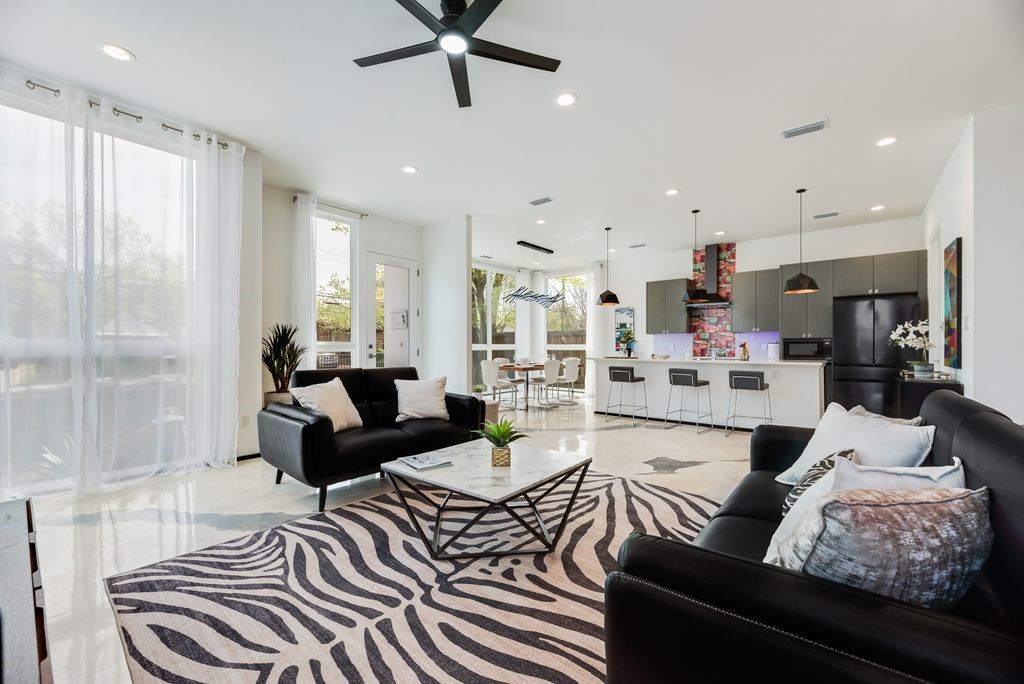 3415 Chihuahua Avenue Dallas TX 75212